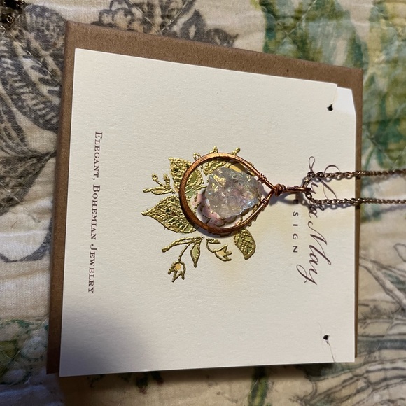 Gorgeous ONE OF A KIND Angel Aura crystal necklace. NEW. - Picture 6 of 6